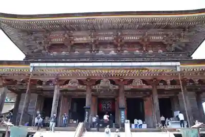 金峯山寺の本殿・本堂