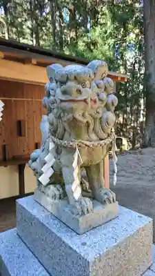 黄金山神社の狛犬