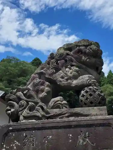 南湖神社の狛犬