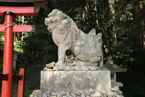 菅船神社の狛犬