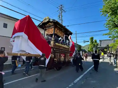 須須岐水神社の{uncategorized: "未分類", other: "その他", undefined: "問題あり", building: "その他建物", grave: "お墓", sacred_gate: "鳥居", guardian: "狛犬", statue: "像", buddha: "仏像", history: "歴史", nature: "自然", garden: "庭園", animal: "動物", pagoda: "塔", temizu: "手水舎", mountain_gate: "山門・神門", sanctuary: "本殿・本堂", subordinate: "末社・摂社", art: "芸術", scenery: "景色", jizo: "地蔵", ema: "絵馬", goshuin: "御朱印", omikuji: "おみくじ", items: "授与品その他", amulet: "お守り", goshuincho: "御朱印帳", eats: "食事", festival: "お祭り", votive_dance: "神楽", shichigosan: "七五三参", wedding: "結婚式", experience: "体験その他", initially: "初詣", around: "周辺", anti_infection: "感染症対策"}