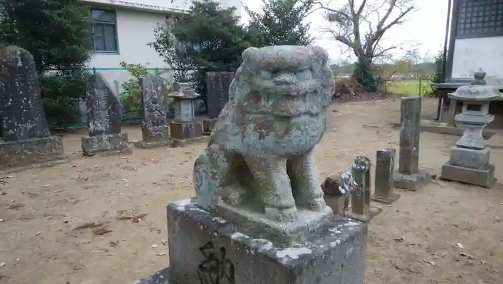 八幡神社の狛犬