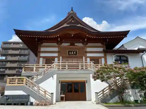 重願寺の本殿