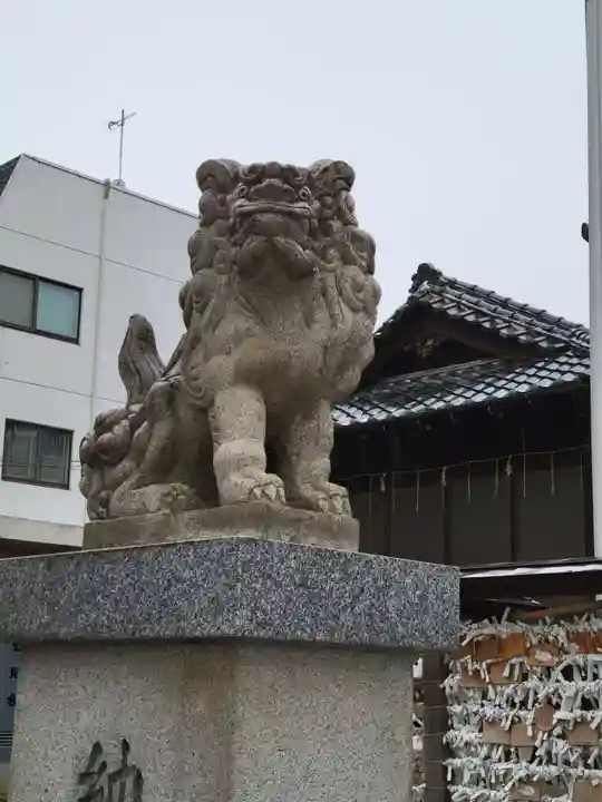 池袋御嶽神社の狛犬