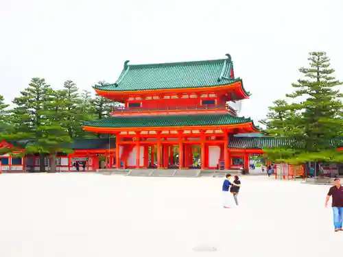 平安神宮の山門