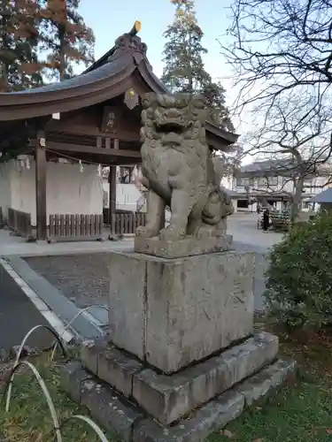 高麗神社の狛犬