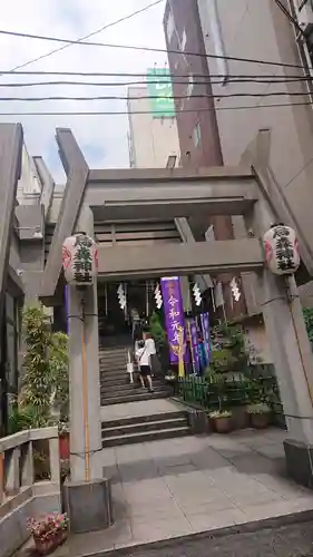 烏森神社の鳥居