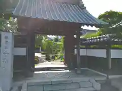 金剛寺の山門