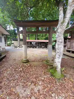 野巻椋神社の末社・摂社
