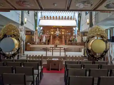 八津御嶽神社の本殿・本堂