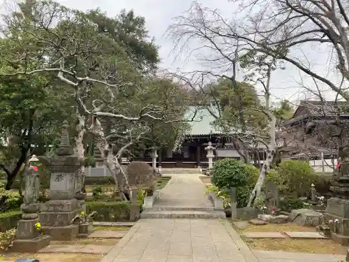 安養院の{uncategorized: "未分類", other: "その他", undefined: "問題あり", building: "その他建物", grave: "お墓", sacred_gate: "鳥居", guardian: "狛犬", statue: "像", buddha: "仏像", history: "歴史", nature: "自然", garden: "庭園", animal: "動物", pagoda: "塔", temizu: "手水舎", mountain_gate: "山門・神門", sanctuary: "本殿・本堂", subordinate: "末社・摂社", art: "芸術", scenery: "景色", jizo: "地蔵", ema: "絵馬", goshuin: "御朱印", omikuji: "おみくじ", items: "授与品その他", amulet: "お守り", goshuincho: "御朱印帳", eats: "食事", festival: "お祭り", votive_dance: "神楽", shichigosan: "七五三参", wedding: "結婚式", experience: "体験その他", initially: "初詣", around: "周辺", anti_infection: "感染症対策"}