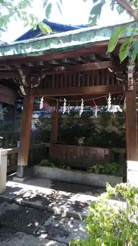 小野照崎神社の手水