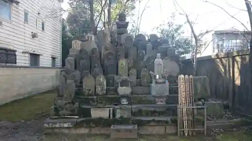 霊巌寺の地蔵