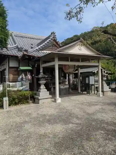 八大白龍大神の本殿・本堂