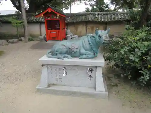 片埜神社の狛犬