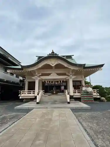 岡山神社の本殿・本堂