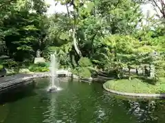 寒川神社の庭園