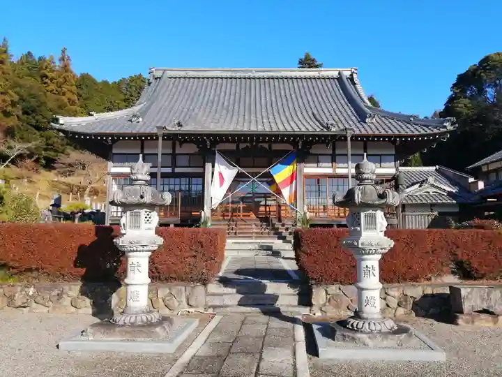 阿弥陀寺の本殿・本堂