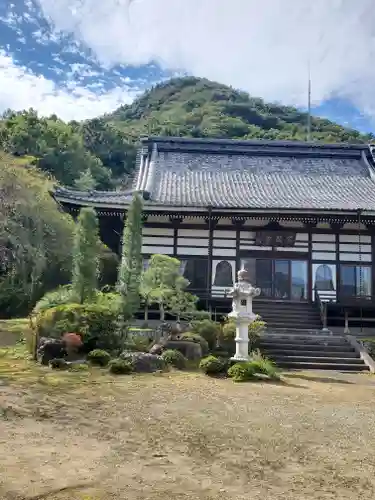 宗龍寺の本殿