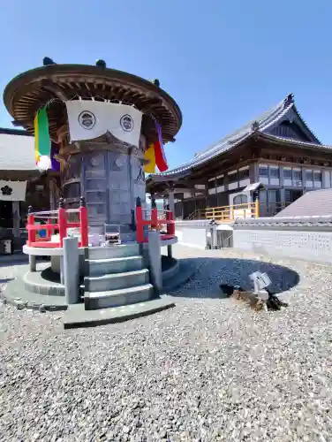 岩本寺の{uncategorized: "未分類", other: "その他", undefined: "問題あり", building: "その他建物", grave: "お墓", sacred_gate: "鳥居", guardian: "狛犬", statue: "像", buddha: "仏像", history: "歴史", nature: "自然", garden: "庭園", animal: "動物", pagoda: "塔", temizu: "手水舎", mountain_gate: "山門・神門", sanctuary: "本殿・本堂", subordinate: "末社・摂社", art: "芸術", scenery: "景色", jizo: "地蔵", ema: "絵馬", goshuin: "御朱印", omikuji: "おみくじ", items: "授与品その他", amulet: "お守り", goshuincho: "御朱印帳", eats: "食事", festival: "お祭り", votive_dance: "神楽", shichigosan: "七五三参", wedding: "結婚式", experience: "体験その他", initially: "初詣", around: "周辺", anti_infection: "感染症対策"}