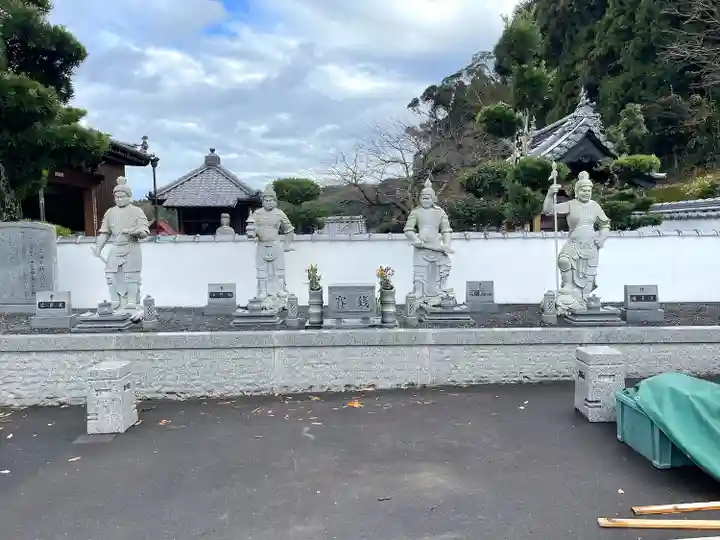 閑翁寺(三重県)