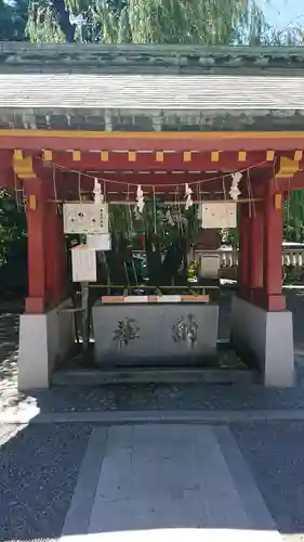 浅草神社の手水舎