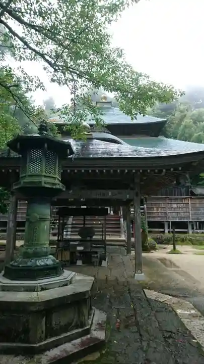 松尾寺の本殿・本堂