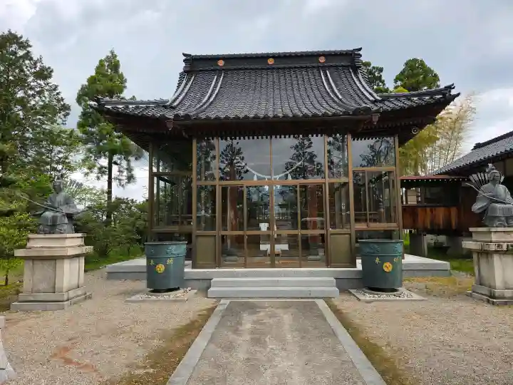 石武雄神社の{uncategorized: "未分類", other: "その他", undefined: "問題あり", building: "その他建物", grave: "お墓", sacred_gate: "鳥居", guardian: "狛犬", statue: "像", buddha: "仏像", history: "歴史", nature: "自然", garden: "庭園", animal: "動物", pagoda: "塔", temizu: "手水舎", mountain_gate: "山門・神門", sanctuary: "本殿・本堂", subordinate: "末社・摂社", art: "芸術", scenery: "景色", jizo: "地蔵", ema: "絵馬", goshuin: "御朱印", omikuji: "おみくじ", items: "授与品その他", amulet: "お守り", goshuincho: "御朱印帳", eats: "食事", festival: "お祭り", votive_dance: "神楽", shichigosan: "七五三参", wedding: "結婚式", experience: "体験その他", initially: "初詣", around: "周辺", anti_infection: "感染症対策"}