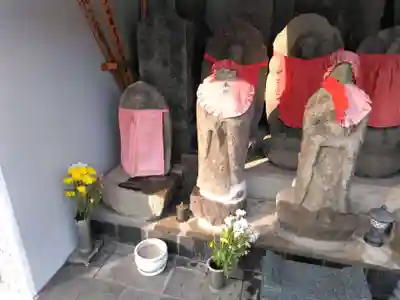 傍示堂石塔群(神奈川県)