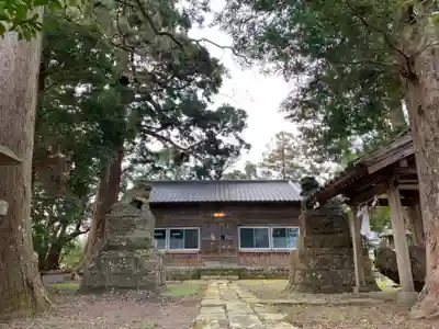 西神社の本殿・本堂
