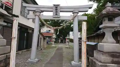 新町諏訪神社の鳥居