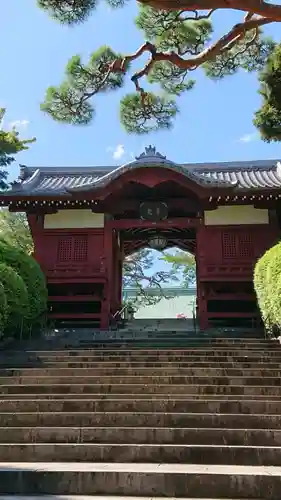 護国寺の山門