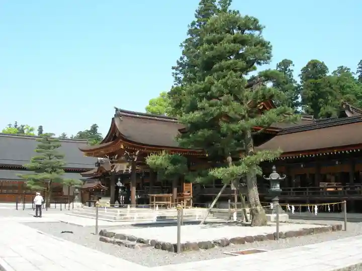 多賀大社の本殿・本堂