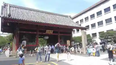 護国寺の山門・神門