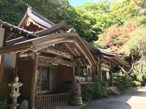 釋尊寺の本殿