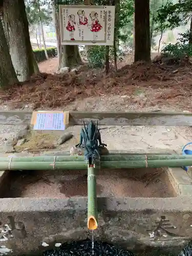 室生龍穴神社の手水舎