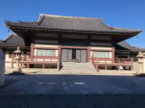 西新井大師総持寺の本殿・本堂