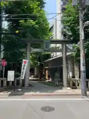 銀杏岡八幡神社の鳥居