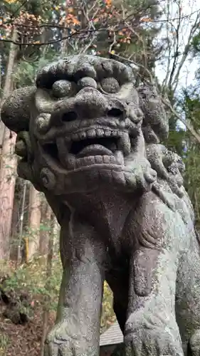 戸隠神社宝光社の狛犬