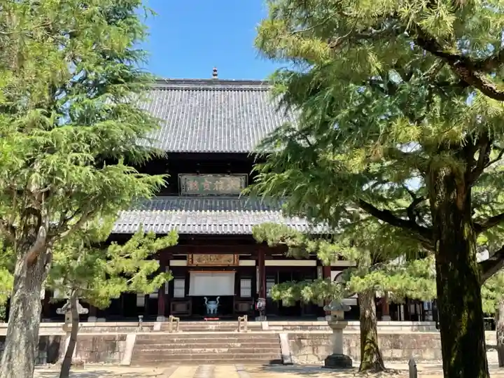 萬福寺の本殿・本堂