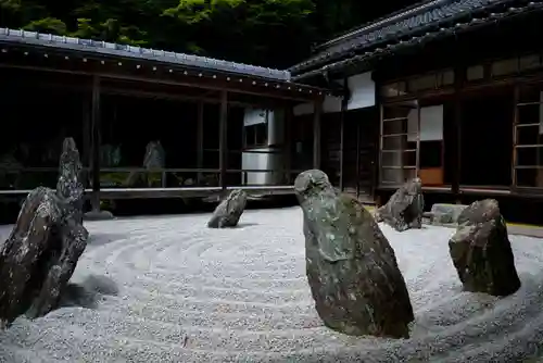 漢陽寺の庭園