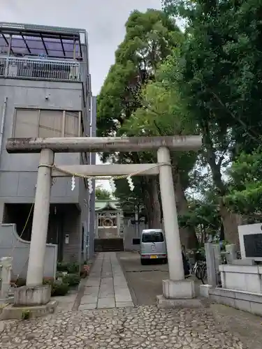多田神社の鳥居