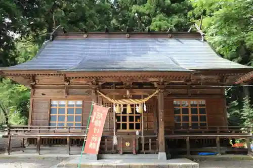 白和瀬神社の本殿