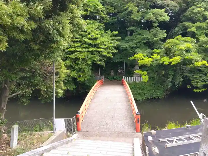 春日神社の{uncategorized: "未分類", other: "その他", undefined: "問題あり", building: "その他建物", grave: "お墓", sacred_gate: "鳥居", guardian: "狛犬", statue: "像", buddha: "仏像", history: "歴史", nature: "自然", garden: "庭園", animal: "動物", pagoda: "塔", temizu: "手水舎", mountain_gate: "山門・神門", sanctuary: "本殿・本堂", subordinate: "末社・摂社", art: "芸術", scenery: "景色", jizo: "地蔵", ema: "絵馬", goshuin: "御朱印", omikuji: "おみくじ", items: "授与品その他", amulet: "お守り", goshuincho: "御朱印帳", eats: "食事", festival: "お祭り", votive_dance: "神楽", shichigosan: "七五三参", wedding: "結婚式", experience: "体験その他", initially: "初詣", around: "周辺", anti_infection: "感染症対策"}