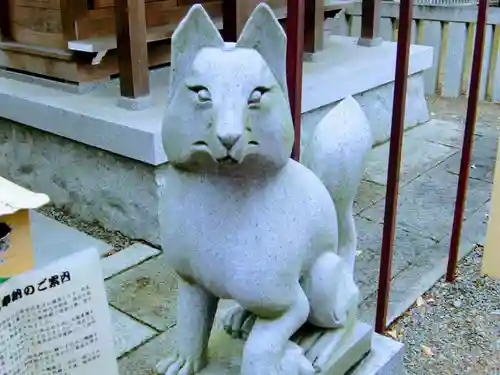 草加神社の狛犬