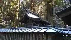 境神社の本殿