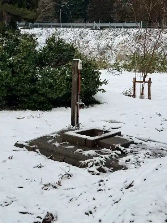 さつかり地蔵堂の{uncategorized: "未分類", other: "その他", undefined: "問題あり", building: "その他建物", grave: "お墓", sacred_gate: "鳥居", guardian: "狛犬", statue: "像", buddha: "仏像", history: "歴史", nature: "自然", garden: "庭園", animal: "動物", pagoda: "塔", temizu: "手水舎", mountain_gate: "山門・神門", sanctuary: "本殿・本堂", subordinate: "末社・摂社", art: "芸術", scenery: "景色", jizo: "地蔵", ema: "絵馬", goshuin: "御朱印", omikuji: "おみくじ", items: "授与品その他", amulet: "お守り", goshuincho: "御朱印帳", eats: "食事", festival: "お祭り", votive_dance: "神楽", shichigosan: "七五三参", wedding: "結婚式", experience: "体験その他", initially: "初詣", around: "周辺", anti_infection: "感染症対策"}