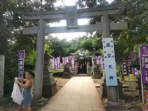 江島神社の末社