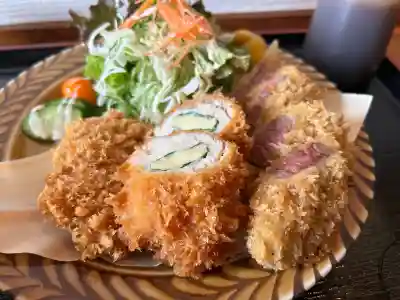 文殊堂の{uncategorized: "未分類", other: "その他", undefined: "問題あり", building: "その他建物", grave: "お墓", sacred_gate: "鳥居", guardian: "狛犬", statue: "像", buddha: "仏像", history: "歴史", nature: "自然", garden: "庭園", animal: "動物", pagoda: "塔", temizu: "手水舎", mountain_gate: "山門・神門", sanctuary: "本殿・本堂", subordinate: "末社・摂社", art: "芸術", scenery: "景色", jizo: "地蔵", ema: "絵馬", goshuin: "御朱印", omikuji: "おみくじ", items: "授与品その他", amulet: "お守り", goshuincho: "御朱印帳", eats: "食事", festival: "お祭り", votive_dance: "神楽", shichigosan: "七五三参", wedding: "結婚式", experience: "体験その他", initially: "初詣", around: "周辺", anti_infection: "感染症対策"}