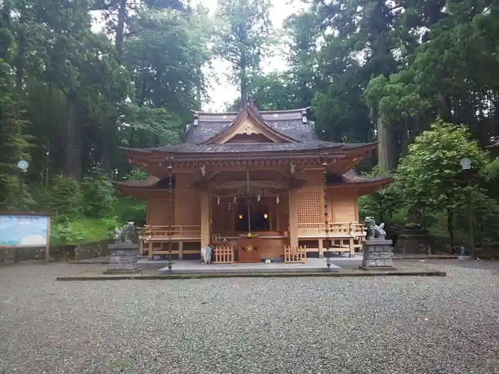 須山浅間神社の本殿・本堂